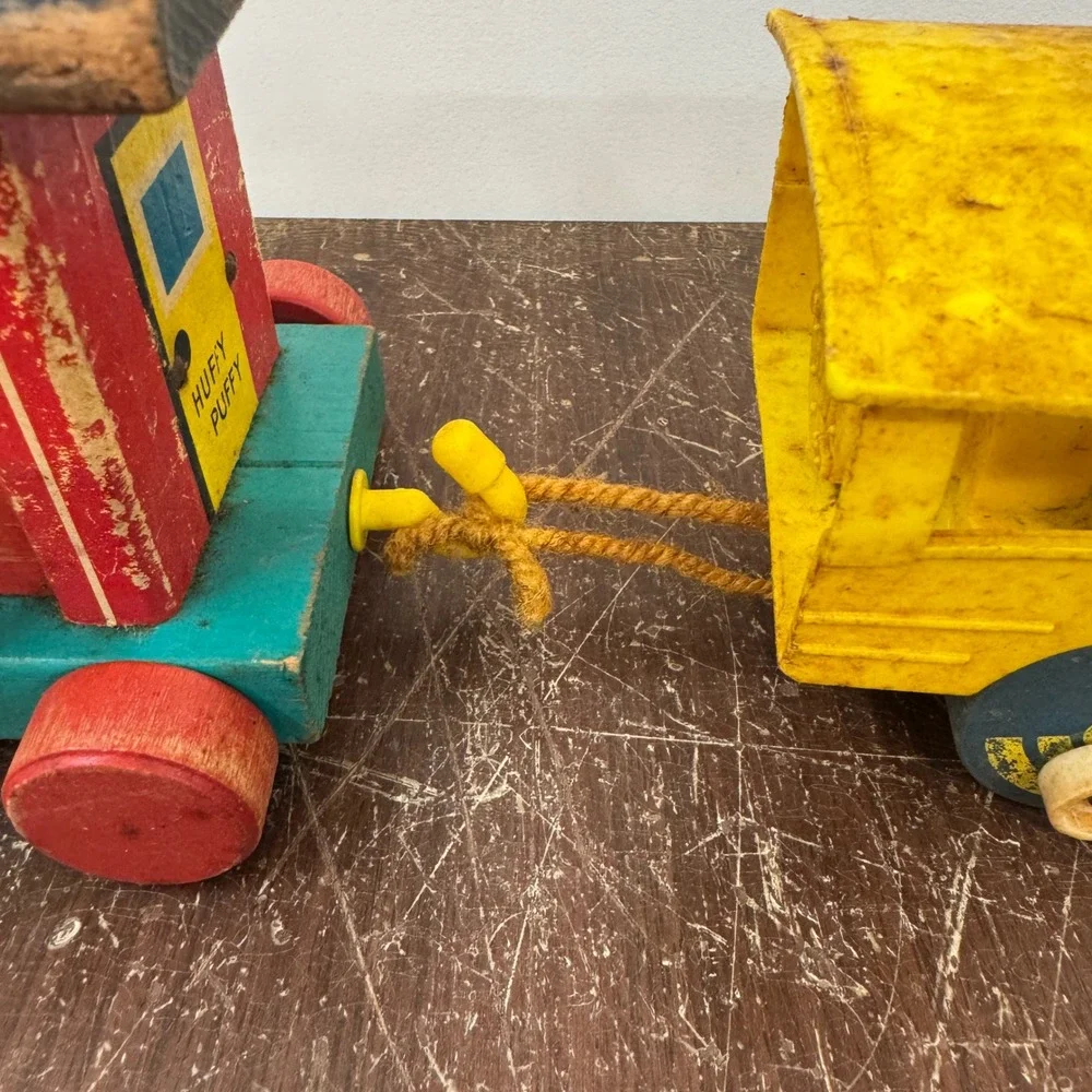 Vintage 1964 Fisher Price Huffy Puffy Train Wooden Pull‎ Toy Set